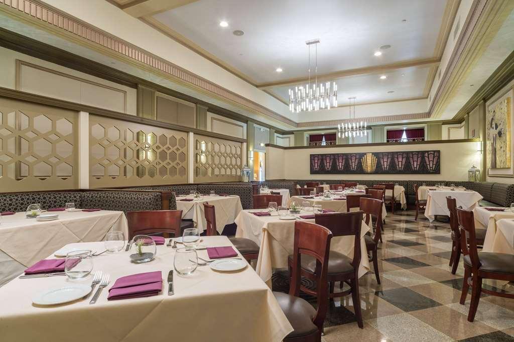 Ambassador Hotel Milwaukee Restaurant foto